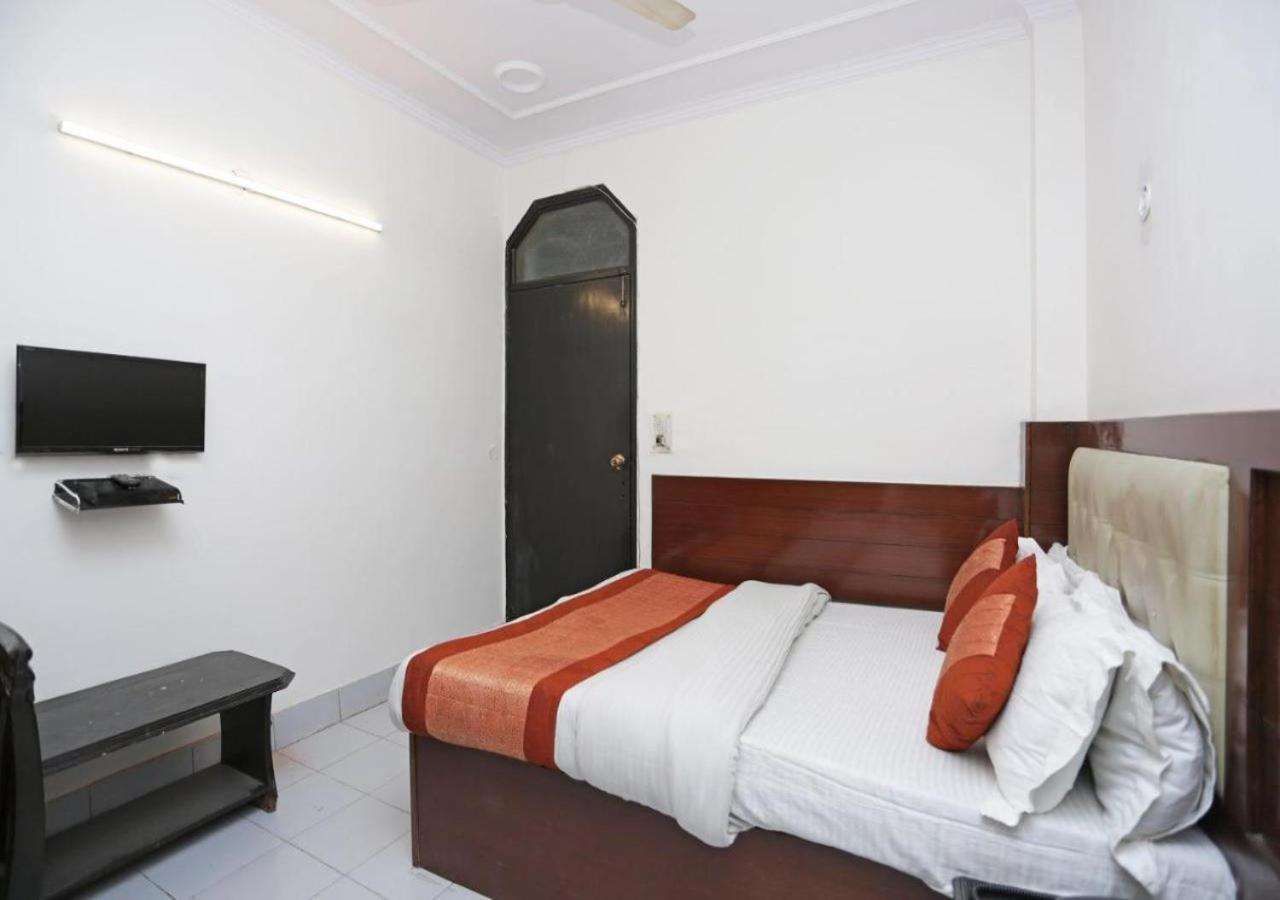 Couette-café Comfrate By Family Istay New Delhi
